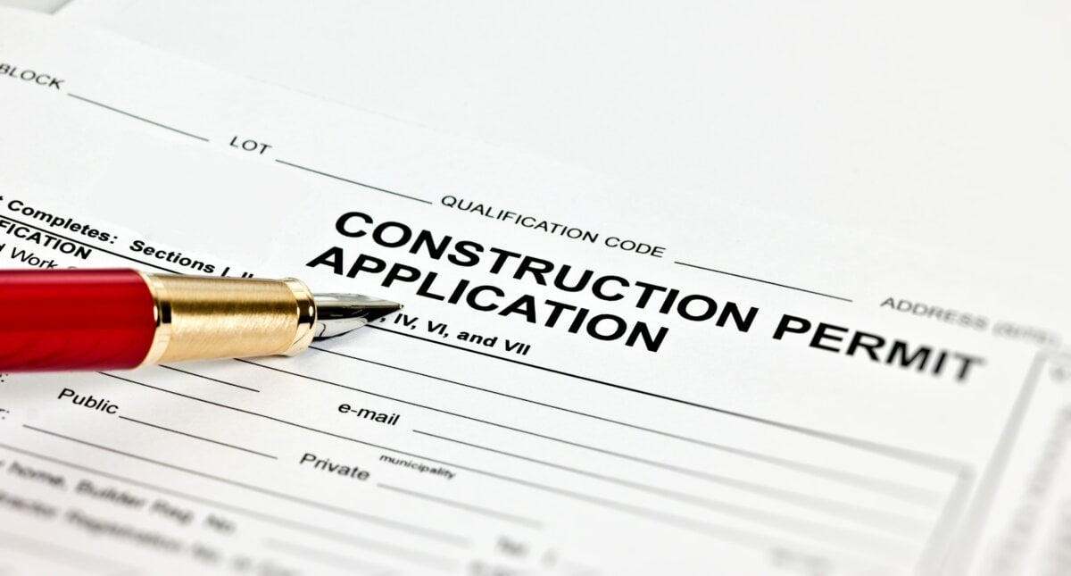 What Homeowners Need to Know about Building Permits to Avoid Problems